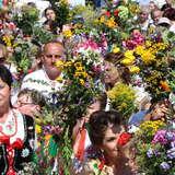 Image: Kwiaty i zioła na święto Matki Bożej Zielnej. 15 sierpnia w Ludźmierzu i Kalwarii Zebrzydowskiej